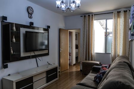 Sala de apartamento à venda com 3 quartos, 84m² em Padre Eustáquio, Belo Horizonte