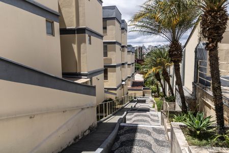 Apartamento à venda com 84m², 3 quartos e 1 vaga Apartamento à venda com 84m², 3 quartos e 1 vagaEntrada