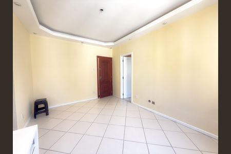 Sala de apartamento à venda com 2 quartos, 63m² em Olaria, Rio de Janeiro