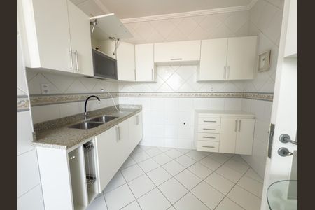 Apartamento à venda com 63m², 2 quartos e sem vaga Apartamento à venda com 63m², 2 quartos e sem vagaCozinha