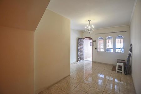 Casa à venda com 109m², 2 quartos e 1 vaga Casa à venda com 109m², 2 quartos e 1 vagaSala