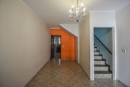 Casa à venda com 109m², 2 quartos e 1 vaga Casa à venda com 109m², 2 quartos e 1 vagaSala