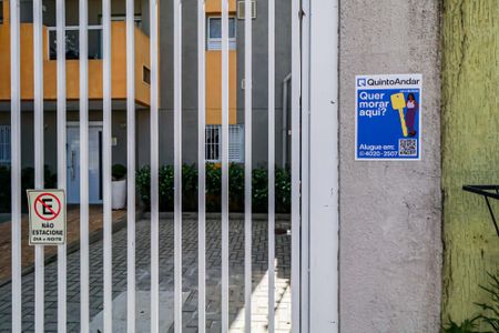 Apartamento para alugar com 31m², 1 quarto e 1 vaga Apartamento para alugar com 31m², 1 quarto e 1 vagaFachada + Placa