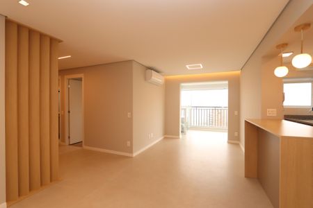 Sala de apartamento para alugar com 2 quartos, 73m² em Vila Suzana, São Paulo