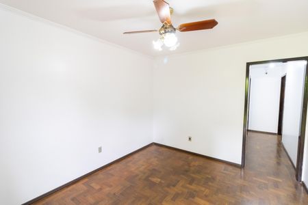 Sala de casa para alugar com 3 quartos, 138m² em Vila Joao Pessoa, Porto Alegre