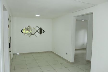 Sala de apartamento para alugar com 2 quartos, 55m² em Lajeado, Cotia