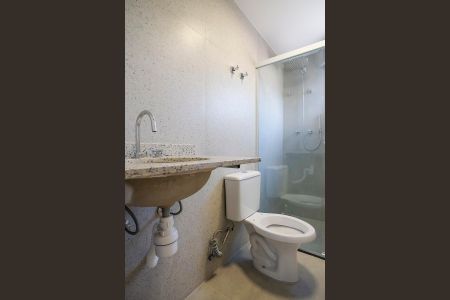 Apartamento à venda com 65m², 2 quartos e 2 vagasBanheiro da suíte 2