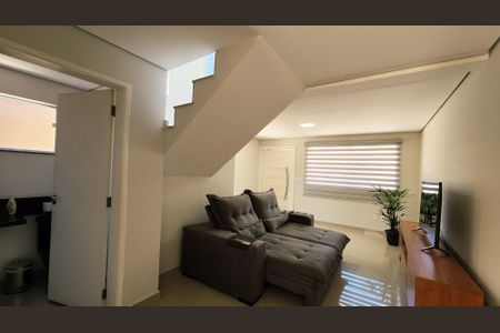 Casa à venda com 141m², 3 quartos e 2 vagas Casa à venda com 141m², 3 quartos e 2 vagasSala