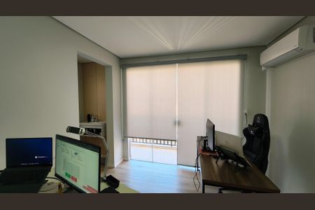 Casa à venda com 141m², 3 quartos e 2 vagas Casa à venda com 141m², 3 quartos e 2 vagasEscritório