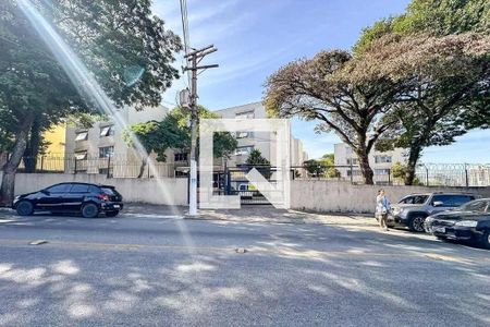 Apartamento para alugar com 58m², 2 quartos e 1 vaga Apartamento para alugar com 58m², 2 quartos e 1 vagaFachada