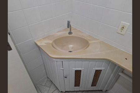 Apartamento para alugar com 58m², 2 quartos e 1 vaga Apartamento para alugar com 58m², 2 quartos e 1 vagaBanheiro