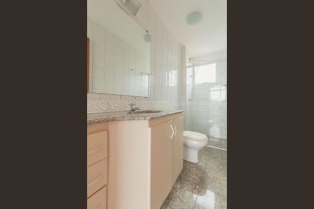 Apartamento à venda com 174m², 4 quartos e 2 vagas Apartamento à venda com 174m², 4 quartos e 2 vagasBanheiro Social 1