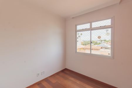 Apartamento à venda com 174m², 4 quartos e 2 vagas Apartamento à venda com 174m², 4 quartos e 2 vagasQuarto 1