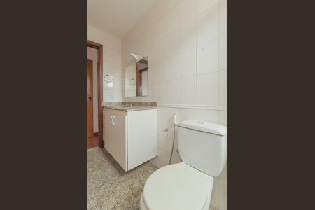 Apartamento à venda com 174m², 4 quartos e 2 vagas Apartamento à venda com 174m², 4 quartos e 2 vagasBanheiro Social 2
