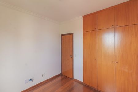 Apartamento à venda com 174m², 4 quartos e 2 vagas Apartamento à venda com 174m², 4 quartos e 2 vagasQuarto 2