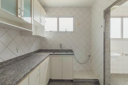 Apartamento à venda com 174m², 4 quartos e 2 vagas Apartamento à venda com 174m², 4 quartos e 2 vagasCozinha