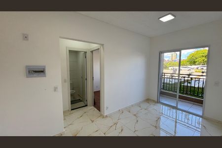 Sala  de apartamento para alugar com 2 quartos, 45m² em Santa Maria, Santo André