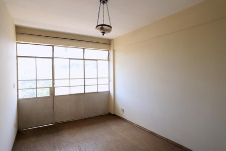 Sala de apartamento para alugar com 3 quartos, 110m² em Centro, Belo Horizonte