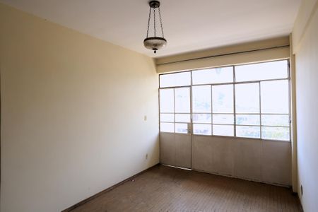 Sala de apartamento para alugar com 3 quartos, 110m² em Centro, Belo Horizonte