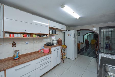 Casa à venda com 158m², 3 quartos e 2 vagasCozinha