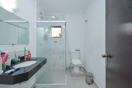 Casa à venda com 158m², 3 quartos e 2 vagasBanheiro 2