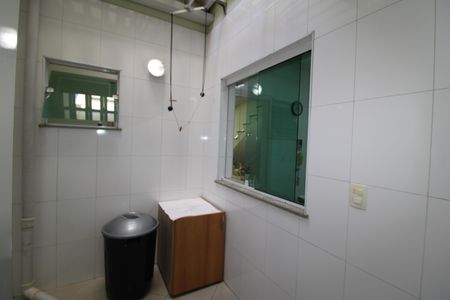 Casa de condomínio à venda com 199m², 3 quartos e 4 vagasÁrea de Serviço