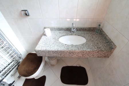 Casa de condomínio à venda com 199m², 3 quartos e 4 vagasÁrea de Lazer - Banheiro