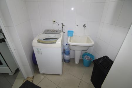 Casa de condomínio à venda com 199m², 3 quartos e 4 vagasÁrea de Serviço