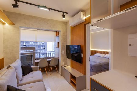 Sala/Cozinha de apartamento à venda com 1 quarto, 27m² em Vila Nova Conceição, São Paulo