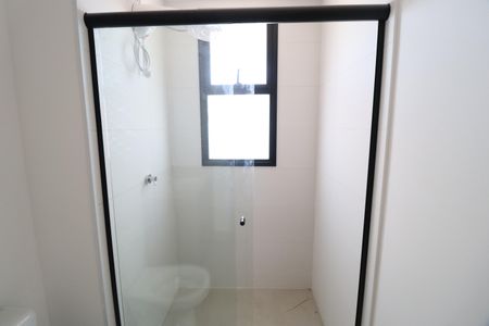 Banheiro do Quarto 1 de apartamento para alugar com 3 quartos, 103m² em Shopping Park, Uberlândia