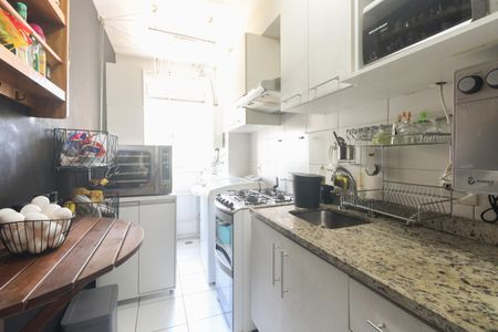 Apartamento à venda com 57m², 2 quartos e 1 vaga Apartamento à venda com 57m², 2 quartos e 1 vagaCozinha