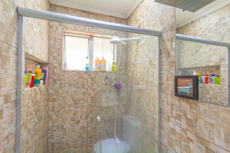 Casa à venda com 112m², 4 quartos e 2 vagasBanheiro