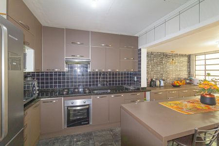 Casa à venda com 112m², 4 quartos e 2 vagasCozinha