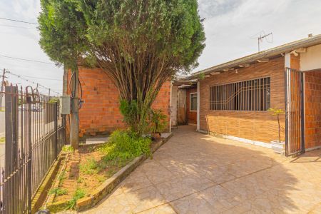 Casa à venda com 112m², 4 quartos e 2 vagasJardim/Fachada