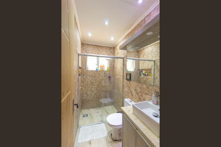 Casa à venda com 112m², 4 quartos e 2 vagasBanheiro