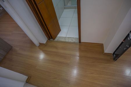 Apartamento à venda com 68m², 2 quartos e 1 vaga Apartamento à venda com 68m², 2 quartos e 1 vagaHall dos quartos