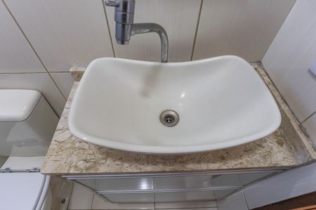 Apartamento à venda com 68m², 2 quartos e 1 vaga Apartamento à venda com 68m², 2 quartos e 1 vagaBanheiro