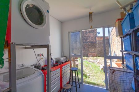 Casa à venda com 160m², 3 quartos e 2 vagasÁrea de Serviço