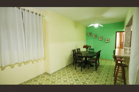 Apartamento para alugar com 98m², 2 quartos e 1 vagaSala de Jantar