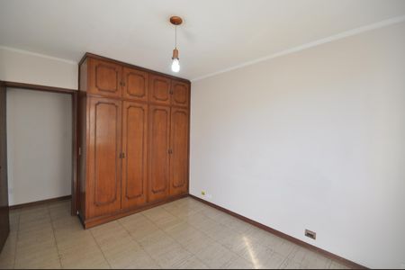 Apartamento à venda com 76m², 2 quartos e 1 vagaQuarto 2