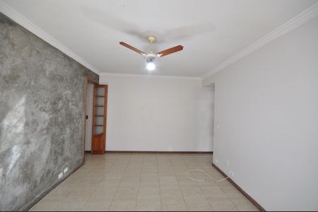Apartamento à venda com 76m², 2 quartos e 1 vagaSala