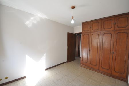 Apartamento à venda com 76m², 2 quartos e 1 vagaQuarto 2