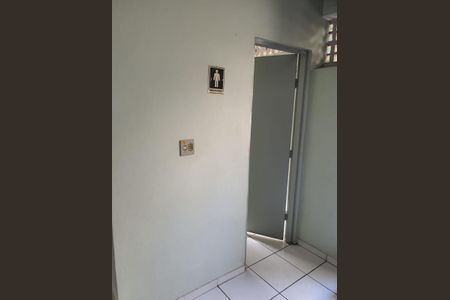 Apartamento à venda com 76m², 2 quartos e 1 vaga Apartamento à venda com 76m², 2 quartos e 1 vagaBanheiro Social - Salão de Festas