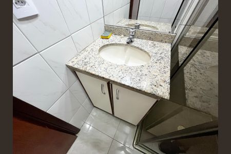 Banheiro de apartamento para alugar com 1 quarto, 45m² em Lauzane Paulista, São Paulo
