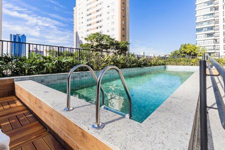 Studio à venda com 26m², 1 quarto e sem vagaPiscina