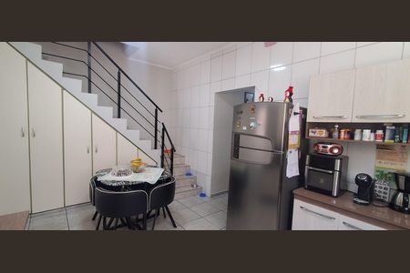 Casa à venda com 225m², 3 quartos e 6 vagasCozinha