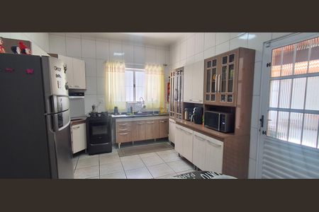 Casa à venda com 225m², 3 quartos e 6 vagasCozinha