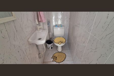 Casa à venda com 225m², 3 quartos e 6 vagasLavabo