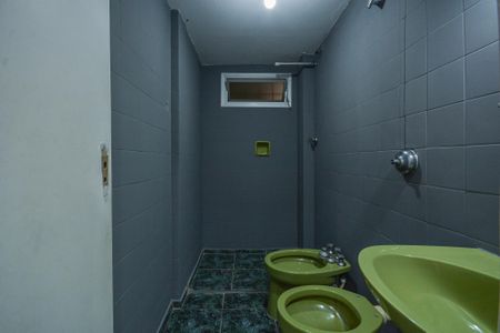 Apartamento à venda com 43m², 2 quartos e 1 vagaBanheiro Social