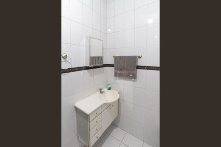 Banheiro de casa à venda com 4 quartos, 200m² em Vila Gustavo, São Paulo